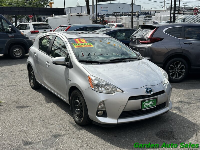 2014 Toyota Prius c ONE  
