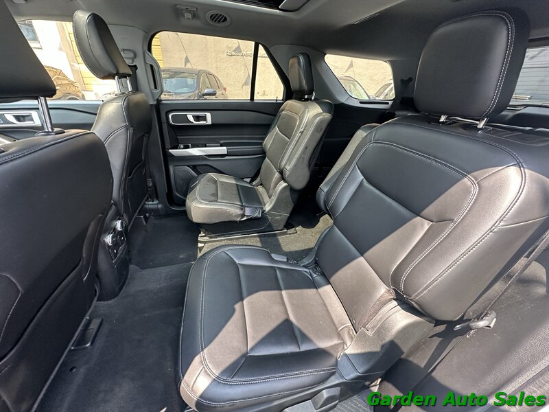 2022 Ford Explorer XLT - Photo 18