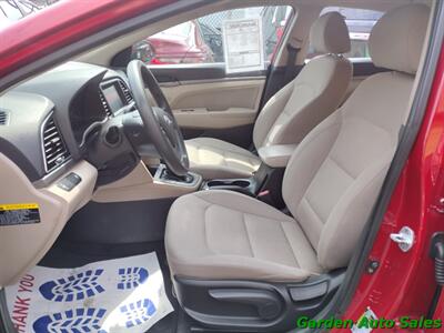 2017 Hyundai Elantra SE   - Photo 7 - Newark, NJ 07114