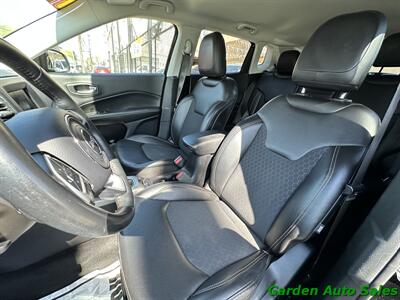 2019 Jeep Compass LATITUDE  4x4 + Leather - Photo 14 - Newark, NJ 07114