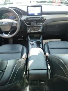 2021 Ford Escape Hybrid SEL   - Photo 10 - Newark, NJ 07114