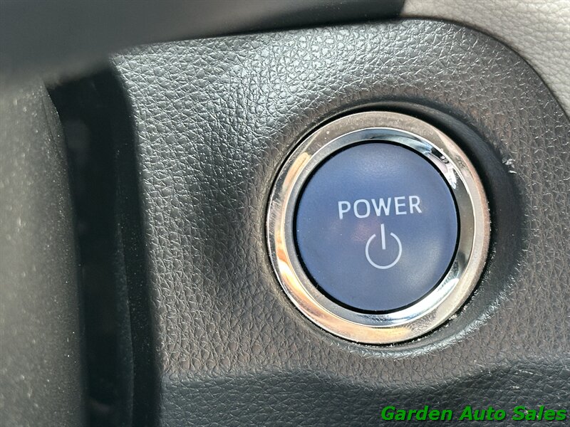 2020 Toyota RAV4 XLE - Photo 40