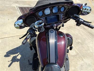 2019 Harley-Davidson® FLHXSE - CVO™ Street Glide®   - Photo 7 - Palm Bay, FL 32905