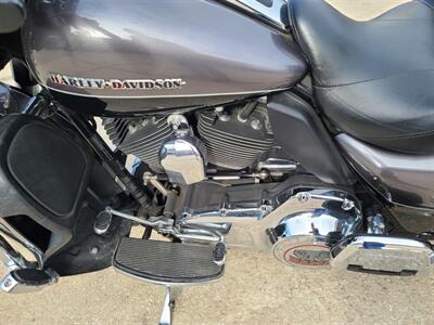 2014 Harley-Davidson® FLHTK - Electra Glide® Ultra Limited   - Photo 11 - Palm Bay, FL 32905