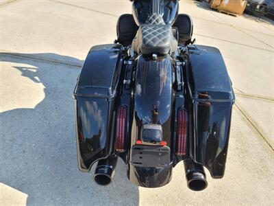 2015 Harley-Davidson® FLHXSE - CVO™ Street Glide®   - Photo 9 - Palm Bay, FL 32905