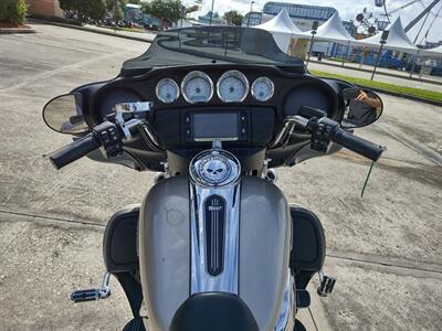 2018 Harley-Davidson® FLHX - Street Glide®   - Photo 4 - Palm Bay, FL 32905