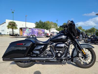 2019 Harley-Davidson® FLHXS - Street Glide® Special   - Photo 2 - Palm Bay, FL 32905