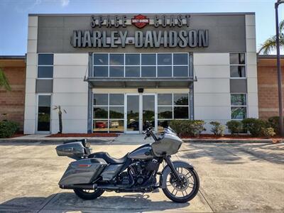 2018 Harley-Davidson® FLTRXSE - CVO™ Road Glide®   - Photo 10 - Palm Bay, FL 32905