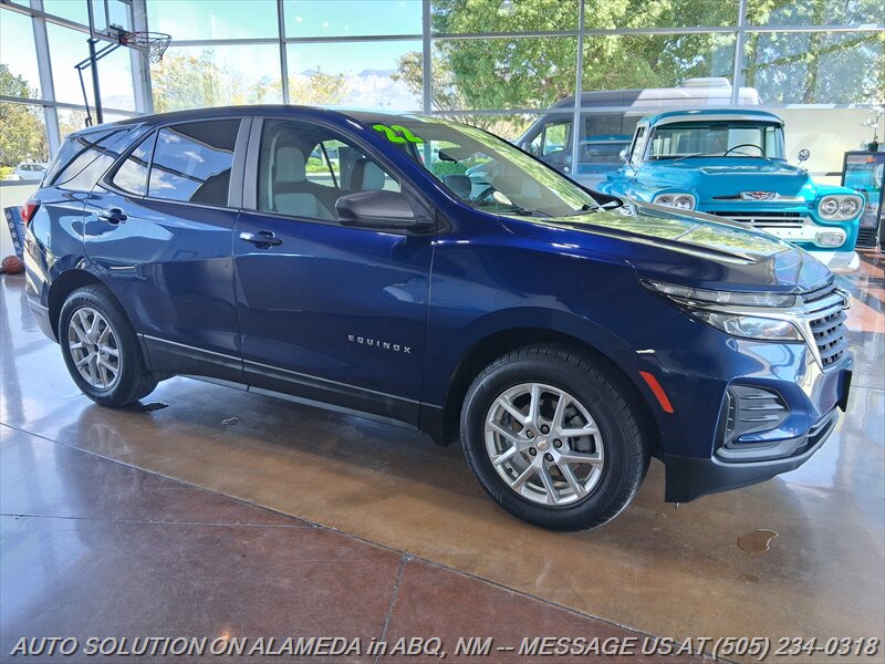 2022 Chevrolet Equinox LS  