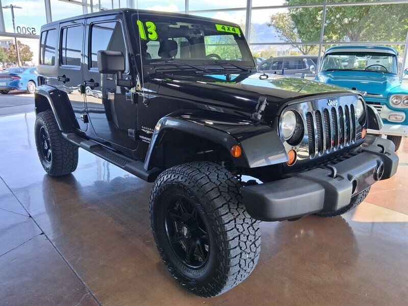 2013 Jeep Wrangler Unlimited Sahara  