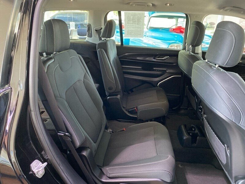 2022 Jeep Grand Cherokee L Laredo   - Photo 32 - Albuquerque, NM 87113