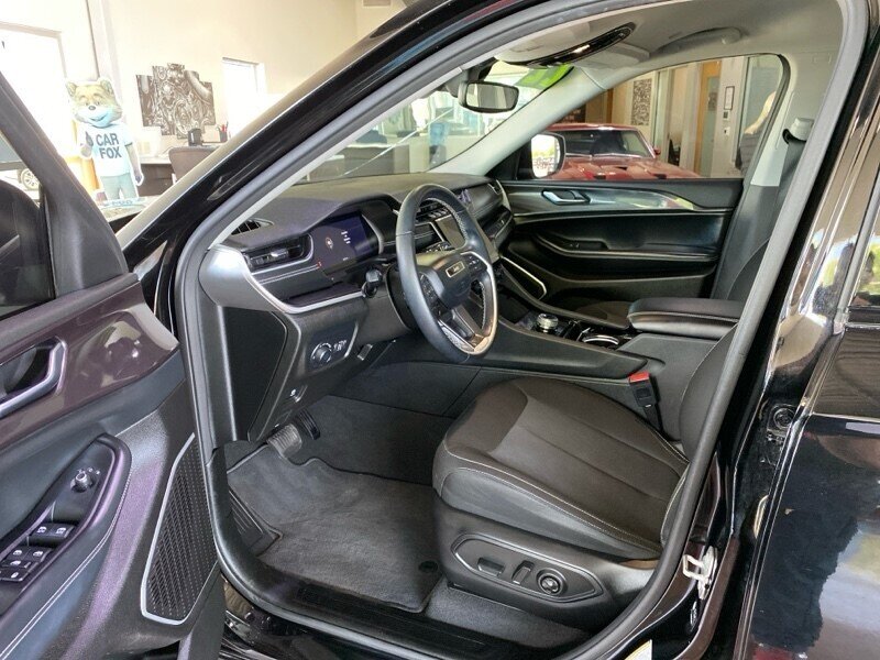 2022 Jeep Grand Cherokee L Laredo   - Photo 24 - Albuquerque, NM 87113