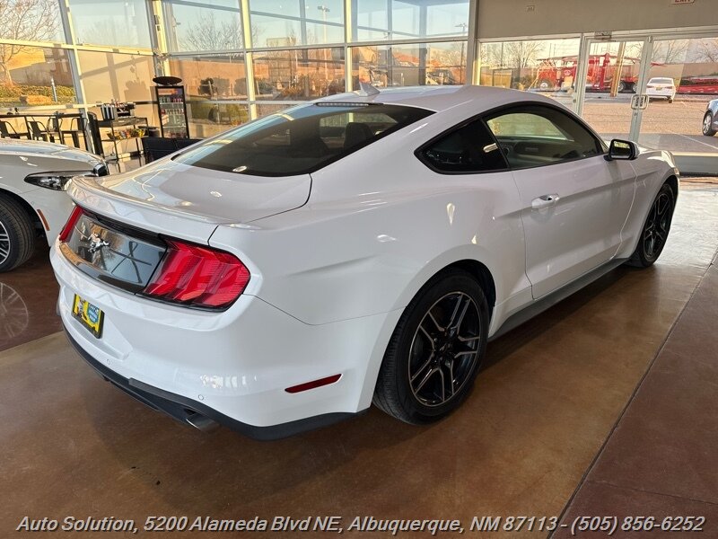 2021 Ford Mustang EcoBoost photo 3