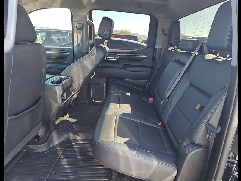 2022 GMC Sierra 1500 SLT   - Photo 11 - Albuquerque, NM 87113
