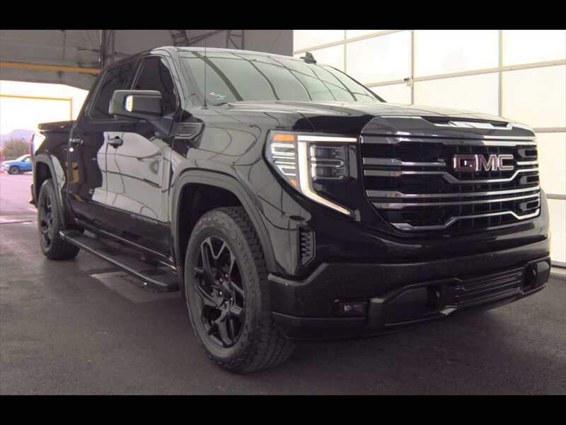 2022 GMC Sierra 1500 SLT   - Photo 2 - Albuquerque, NM 87113