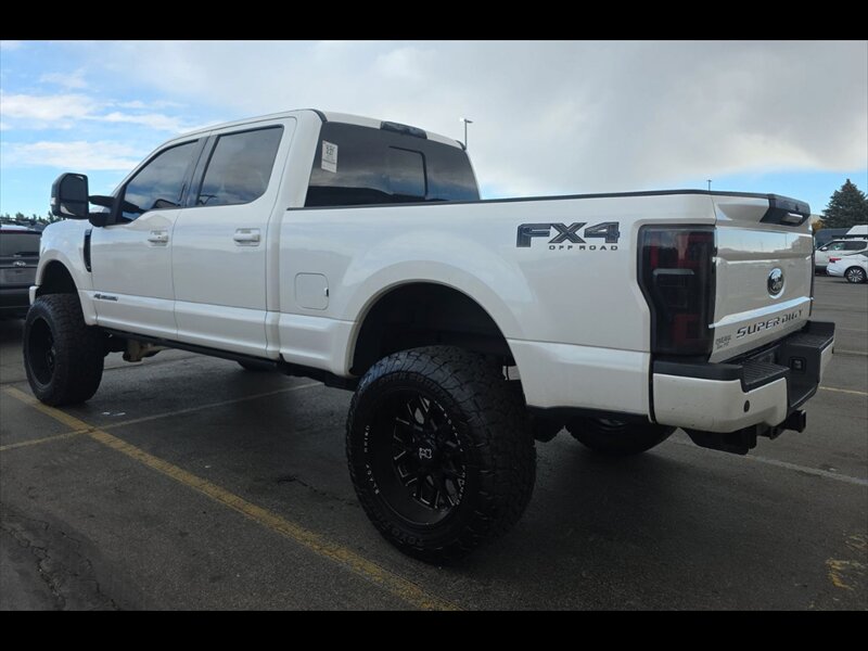 2019 Ford F-250 Super Duty Lariat   - Photo 3 - Albuquerque, NM 87113