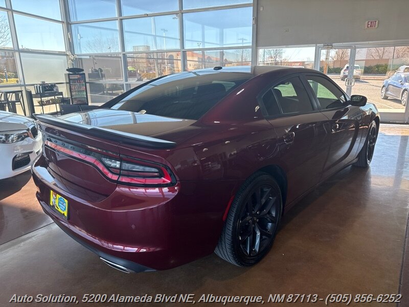 2021 Dodge Charger SXT photo 3