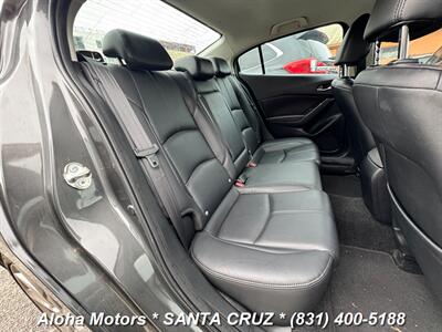 2018 Mazda Mazda3 Touring   - Photo 14 - Santa Cruz, CA 95060