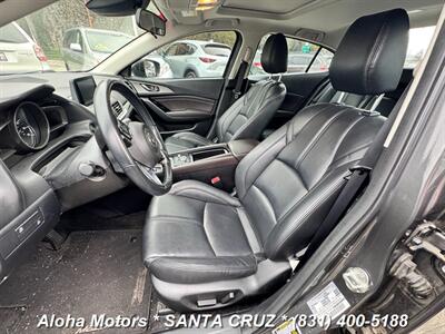 2018 Mazda Mazda3 Touring   - Photo 12 - Santa Cruz, CA 95060