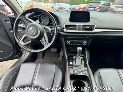 2018 Mazda Mazda3 Touring   - Photo 11 - Santa Cruz, CA 95060