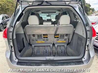 2014 Toyota Sienna XLE 8-Passenger   - Photo 19 - Santa Cruz, CA 95060