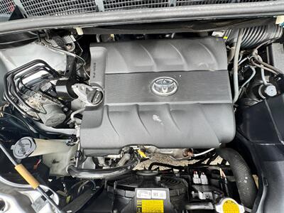 2014 Toyota Sienna XLE 8-Passenger   - Photo 23 - Santa Cruz, CA 95060
