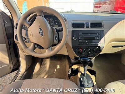 2005 Ford Focus ZX4 S   - Photo 11 - Santa Cruz, CA 95060