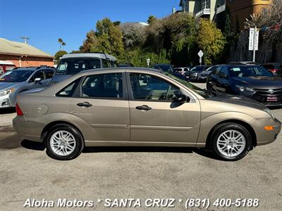 2005 Ford Focus ZX4 S   - Photo 8 - Santa Cruz, CA 95060