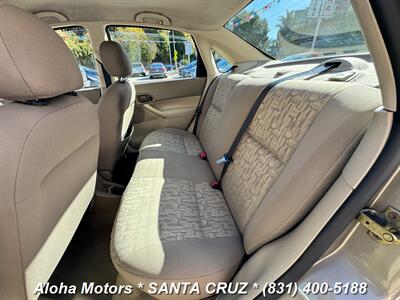 2005 Ford Focus ZX4 S   - Photo 13 - Santa Cruz, CA 95060