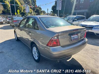 2005 Ford Focus ZX4 S   - Photo 5 - Santa Cruz, CA 95060