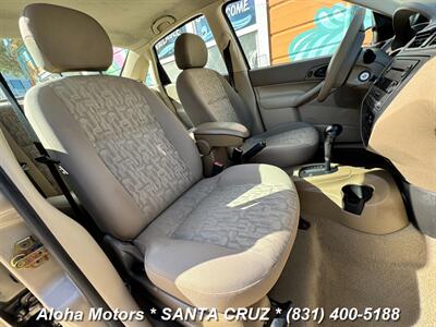 2005 Ford Focus ZX4 S   - Photo 15 - Santa Cruz, CA 95060