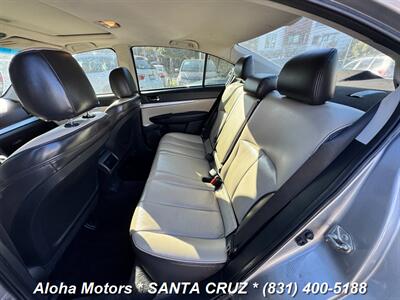 2010 Subaru Legacy 2.5i Premium   - Photo 16 - Santa Cruz, CA 95060