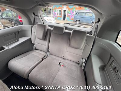 2017 Honda Odyssey SE   - Photo 13 - Santa Cruz, CA 95060