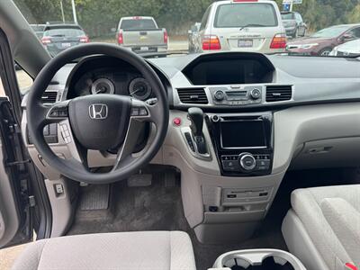 2017 Honda Odyssey SE   - Photo 9 - Santa Cruz, CA 95060