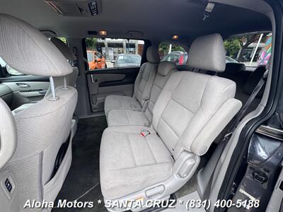 2017 Honda Odyssey SE   - Photo 12 - Santa Cruz, CA 95060