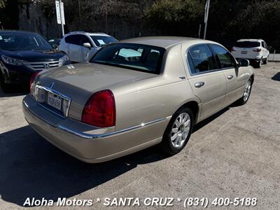 2005 Lincoln Town Car Signature Limited   - Photo 7 - Santa Cruz, CA 95060