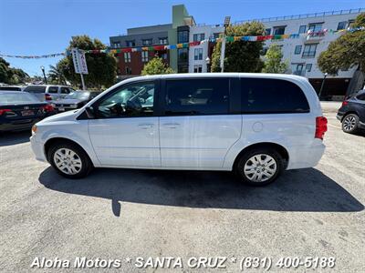 2017 Dodge Grand Caravan SE   - Photo 4 - Santa Cruz, CA 95060