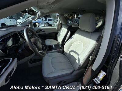 2018 Chrysler Pacifica Touring L Plus   - Photo 12 - Santa Cruz, CA 95060