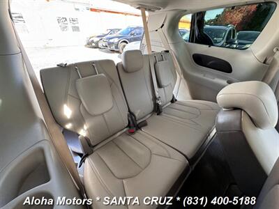 2018 Chrysler Pacifica Touring L Plus   - Photo 20 - Santa Cruz, CA 95060