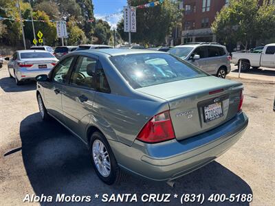 2006 Ford Focus ZX4 S - Photo 5 - Santa Cruz, CA 95060