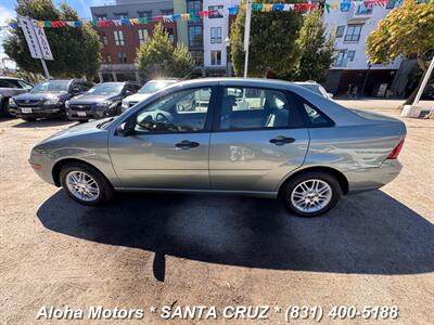 2006 Ford Focus ZX4 S - Photo 4 - Santa Cruz, CA 95060
