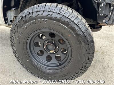 2000 Toyota Tacoma SR5 V6   - Photo 17 - Santa Cruz, CA 95060
