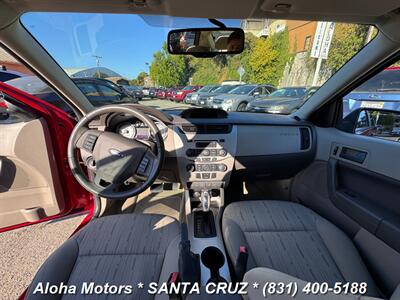 2010 Ford Focus SE   - Photo 11 - Santa Cruz, CA 95060