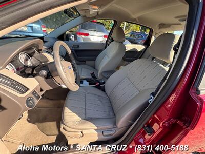 2010 Ford Focus SE   - Photo 13 - Santa Cruz, CA 95060