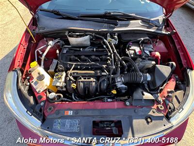 2010 Ford Focus SE   - Photo 18 - Santa Cruz, CA 95060