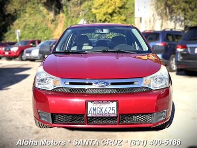 2010 Ford Focus SE   - Photo 2 - Santa Cruz, CA 95060