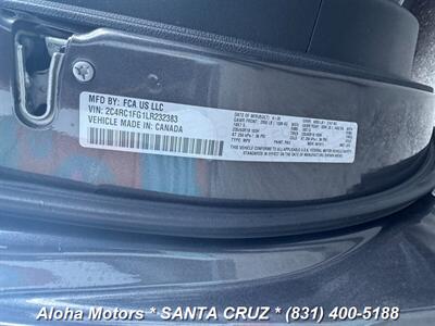 2020 Chrysler Pacifica Touring   - Photo 21 - Santa Cruz, CA 95060