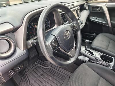 2017 Toyota RAV4 LE - Photo 10 - Woodstock, GA 30188