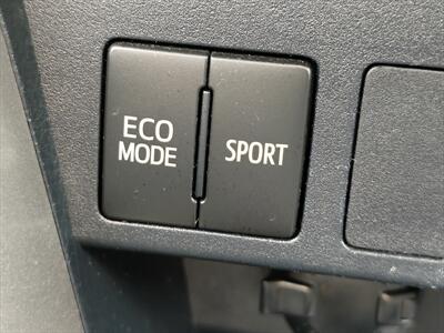 2017 Toyota RAV4 LE - Photo 23 - Woodstock, GA 30188