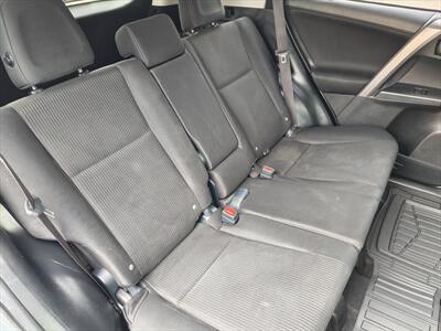 2017 Toyota RAV4 LE - Photo 16 - Woodstock, GA 30188